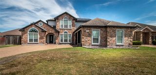7461 Lake Micala Dr, Corpus Christi, TX 78413