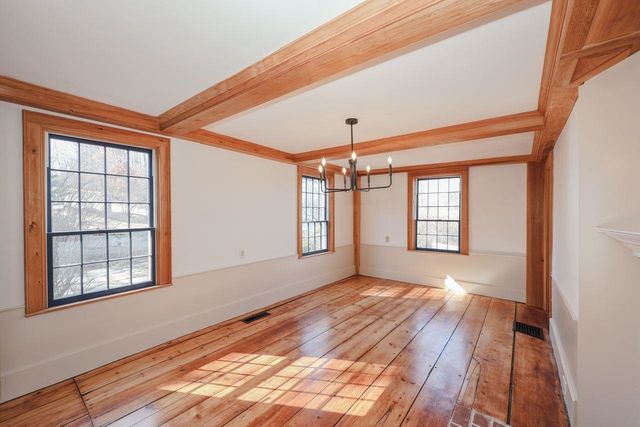 1 Cemetery Road, New Boston, NH 03070