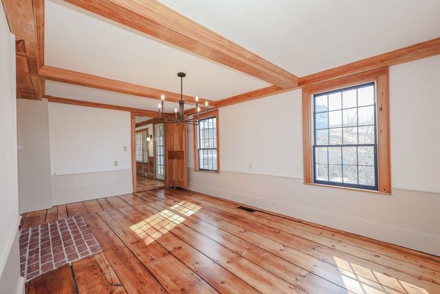 1 Cemetery Road, New Boston, NH 03070