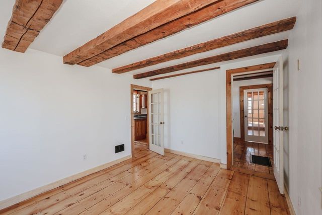 1 Cemetery Road, New Boston, NH 03070