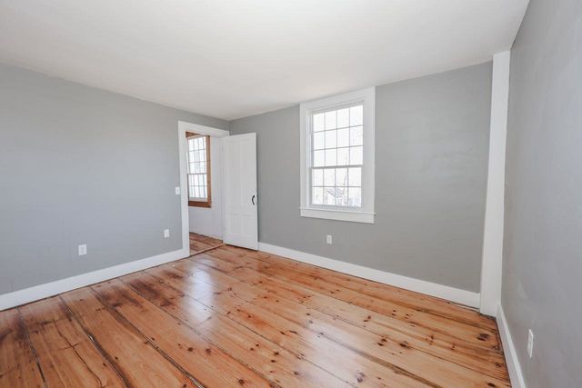 1 Cemetery Road, New Boston, NH 03070