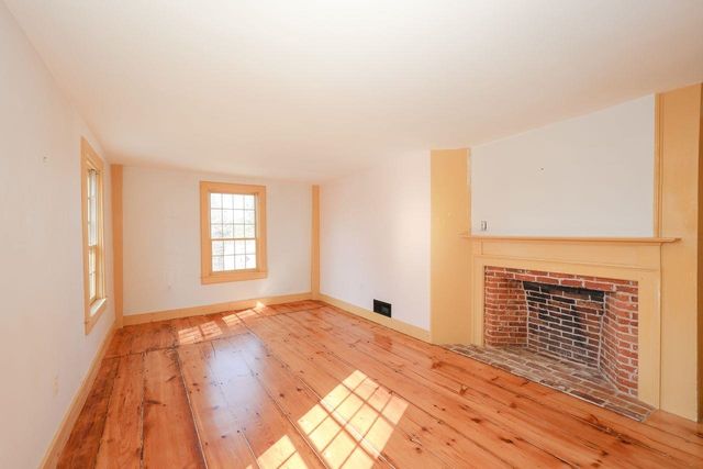 1 Cemetery Road, New Boston, NH 03070