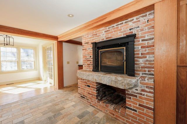 1 Cemetery Road, New Boston, NH 03070