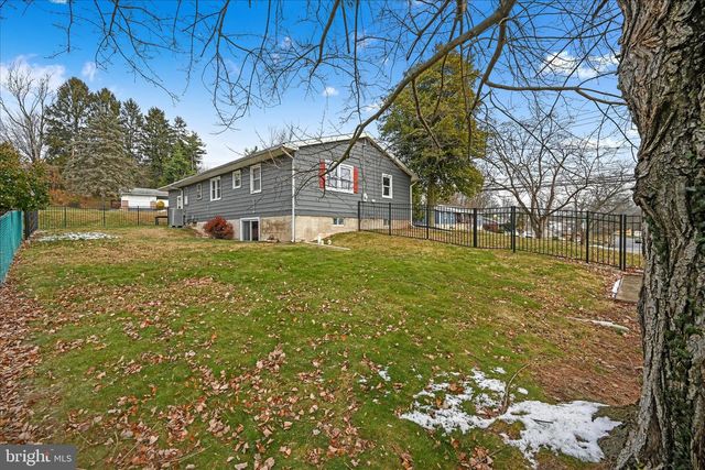 465 PLEASANTVIEW RD, New Cumberland, PA 17070