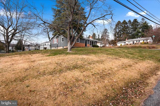 465 PLEASANTVIEW RD, New Cumberland, PA 17070