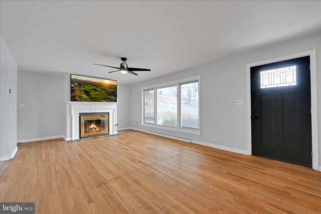 465 PLEASANTVIEW RD, New Cumberland, PA 17070