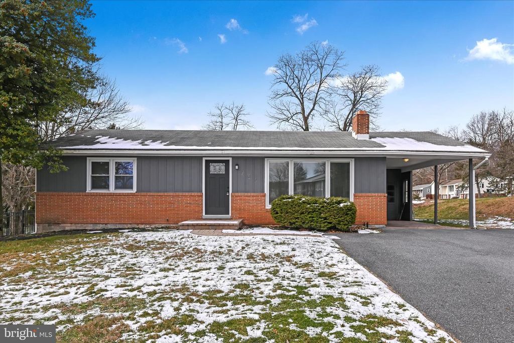 465 PLEASANTVIEW RD, New Cumberland, PA 17070