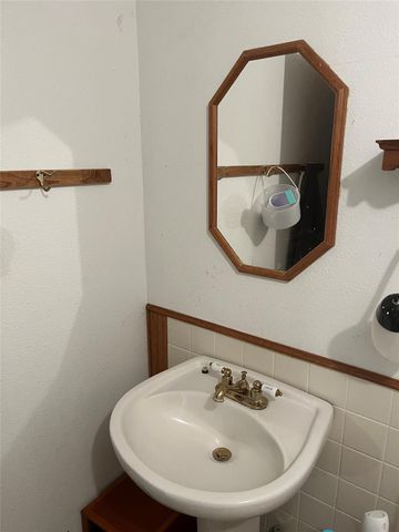 160 Meadow Rise, San Marcos, TX 78666