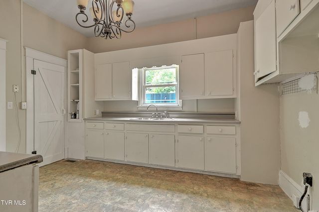 3449 Tennessee 126, Blountville, TN 37617