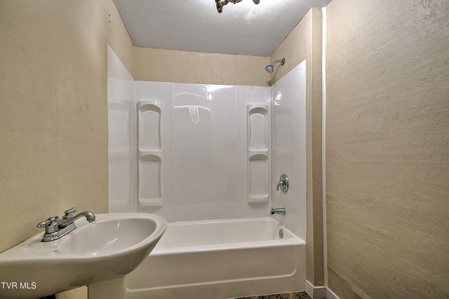 3449 Tennessee 126, Blountville, TN 37617