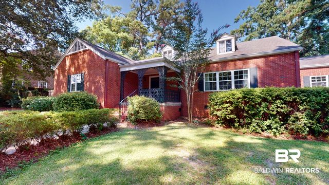 300 Bromley Pl, Mobile, AL 36606