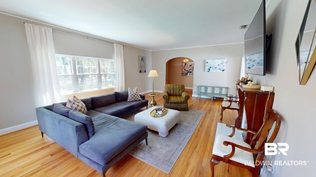 300 Bromley Pl, Mobile, AL 36606