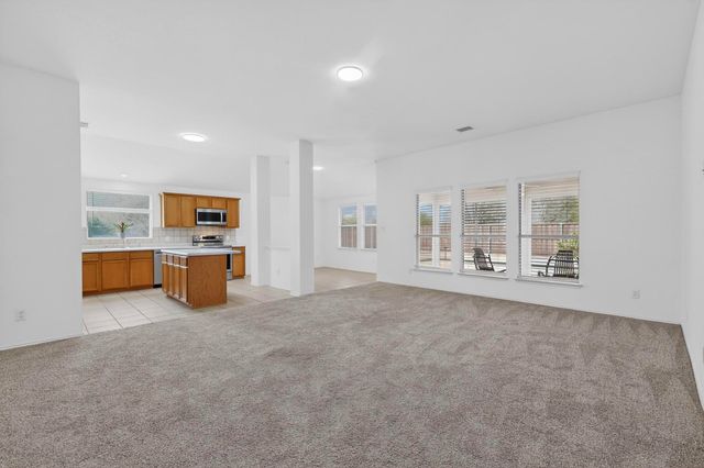 432 Creekwood Court, Forney, TX 75126