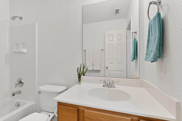 432 Creekwood Court, Forney, TX 75126