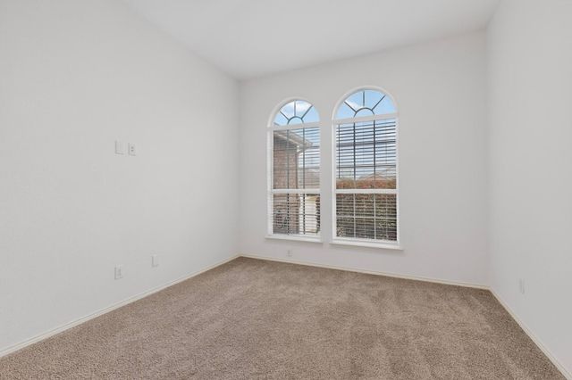 432 Creekwood Court, Forney, TX 75126