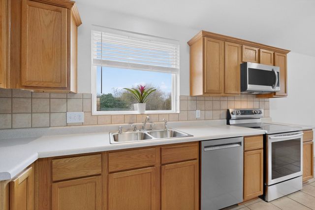 432 Creekwood Court, Forney, TX 75126