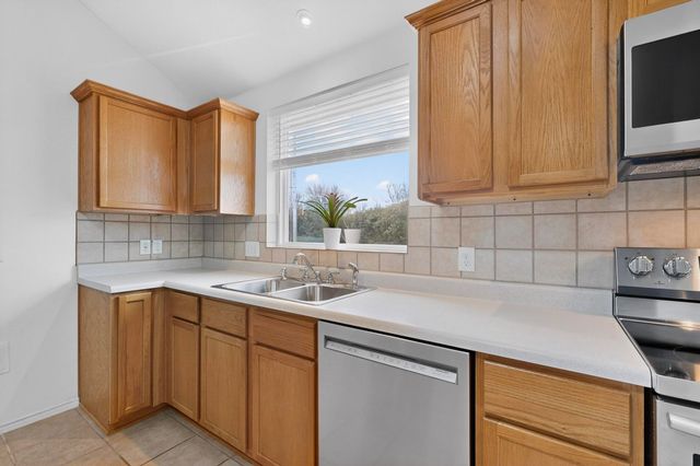 432 Creekwood Court, Forney, TX 75126