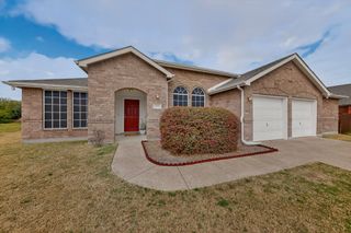 432 Creekwood Court, Forney, TX 75126