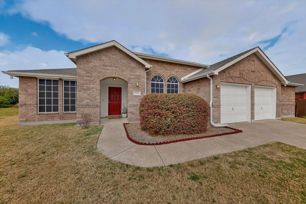 432 Creekwood Court, Forney, TX 75126