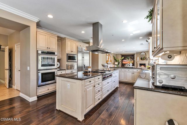 3936 Eagle Flight Drive, Simi Valley, CA 93065