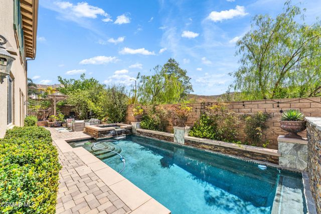 3936 Eagle Flight Drive, Simi Valley, CA 93065