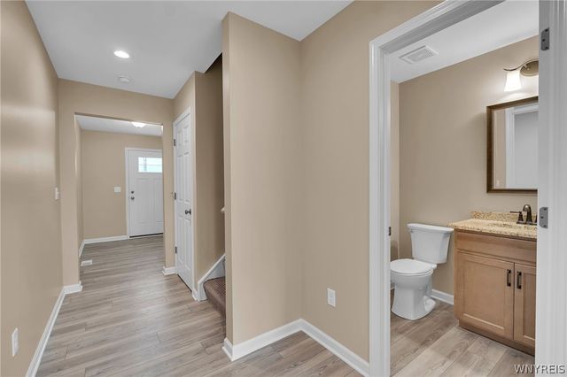 902 Carriage Lane, West Seneca, NY 14224