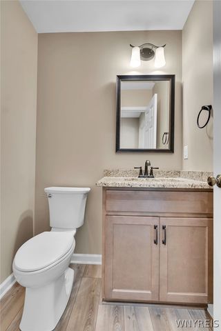 902 Carriage Lane, West Seneca, NY 14224