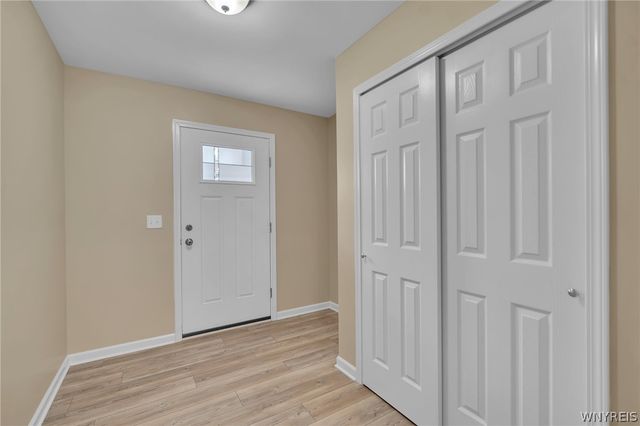 902 Carriage Lane, West Seneca, NY 14224