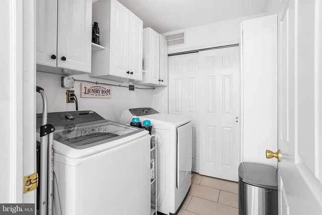 26 ANDREA DR, Columbus, NJ 08022