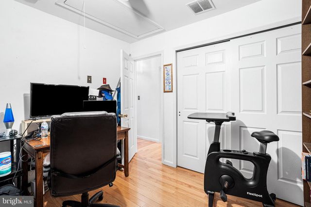 26 ANDREA DR, Columbus, NJ 08022