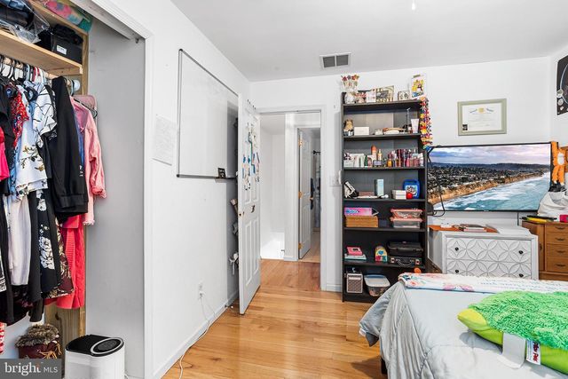 26 ANDREA DR, Columbus, NJ 08022