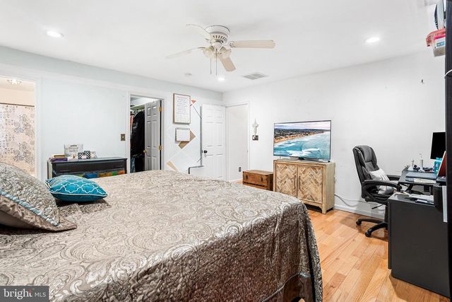 26 ANDREA DR, Columbus, NJ 08022