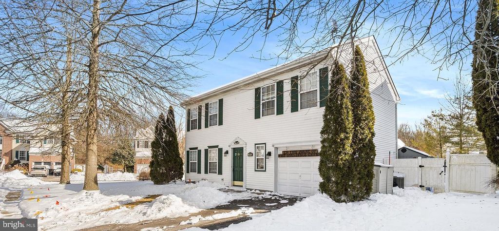 26 ANDREA DR, Columbus, NJ 08022