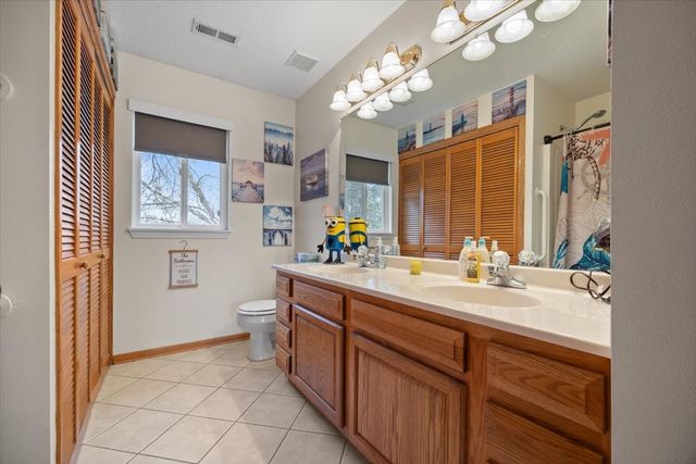 4585 Houck Drive, Pleasant Hill, IA 50327