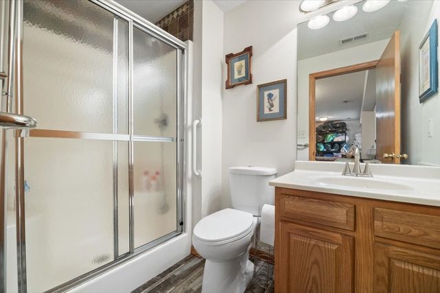 4585 Houck Drive, Pleasant Hill, IA 50327