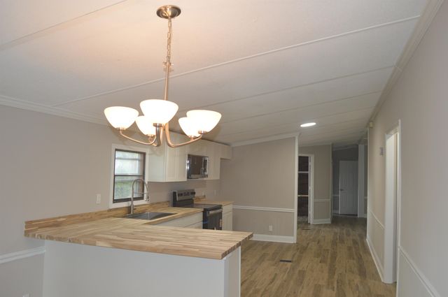 1922 N Twisted Oak Dr., Little River, SC 29566