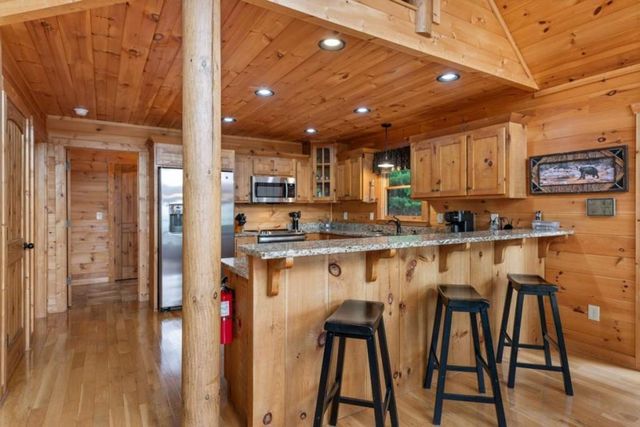 58 Overlook Way, Blue Ridge, GA 30513