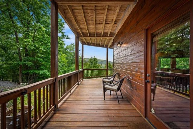 58 Overlook Way, Blue Ridge, GA 30513