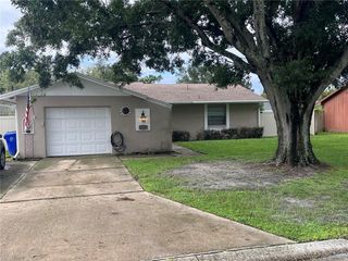 2015 WOODBRIDGE LANE, Lakeland, FL 33813