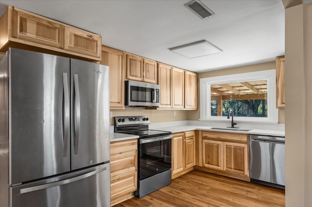 7967 Highway 162, Hollywood, SC 29449