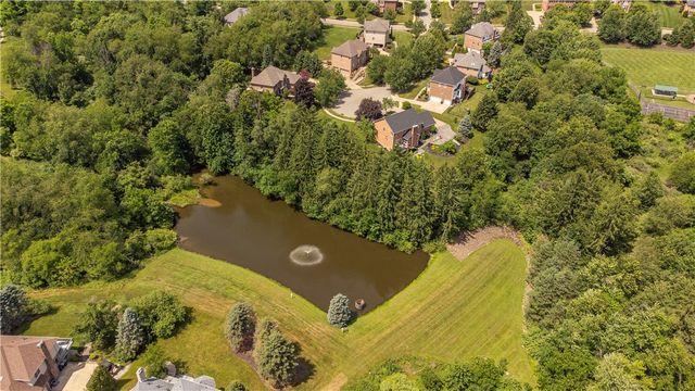 112 Middleground Place, Cranberry Twp, PA 16066
