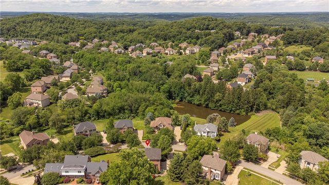 112 Middleground Place, Cranberry Twp, PA 16066
