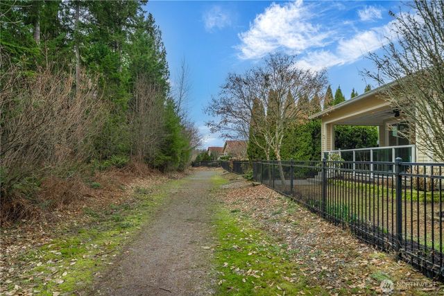 14714 Knoll Park Court E, Bonney Lake, WA 98391