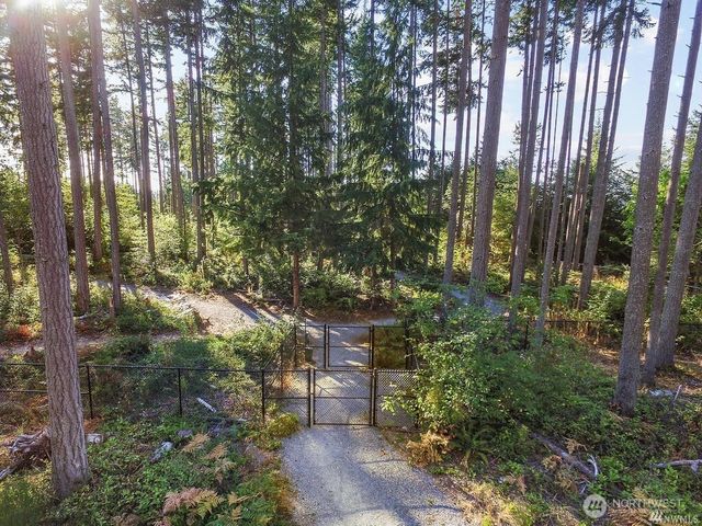 14714 Knoll Park Court E, Bonney Lake, WA 98391