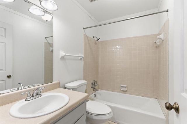 208 Westfield Dr, Nashville, TN 37221