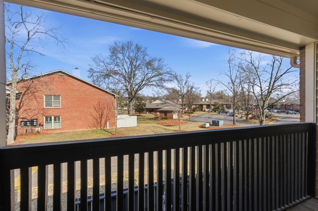 208 Westfield Dr, Nashville, TN 37221