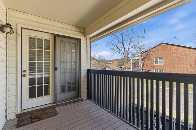 208 Westfield Dr, Nashville, TN 37221