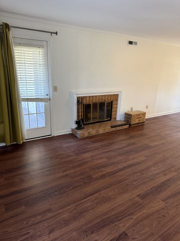 208 Westfield Dr, Nashville, TN 37221