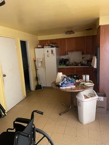 1300 E 87th Street, Chicago, IL 60619