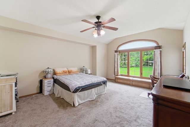 13556 VILLAGE Court, Clive, IA 50325